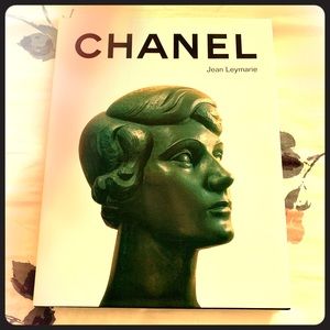 Large Chanel Book!🖤.